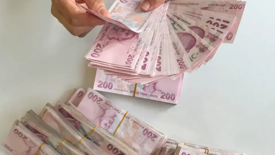 100 Bin TL Kredi Fırsatı: Dört Bankadan Hızlı Onaylı Kampanya